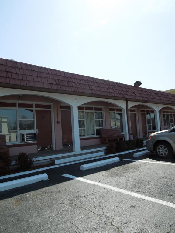 Sunshine Inn & Suites 버지니아비치 외부 사진